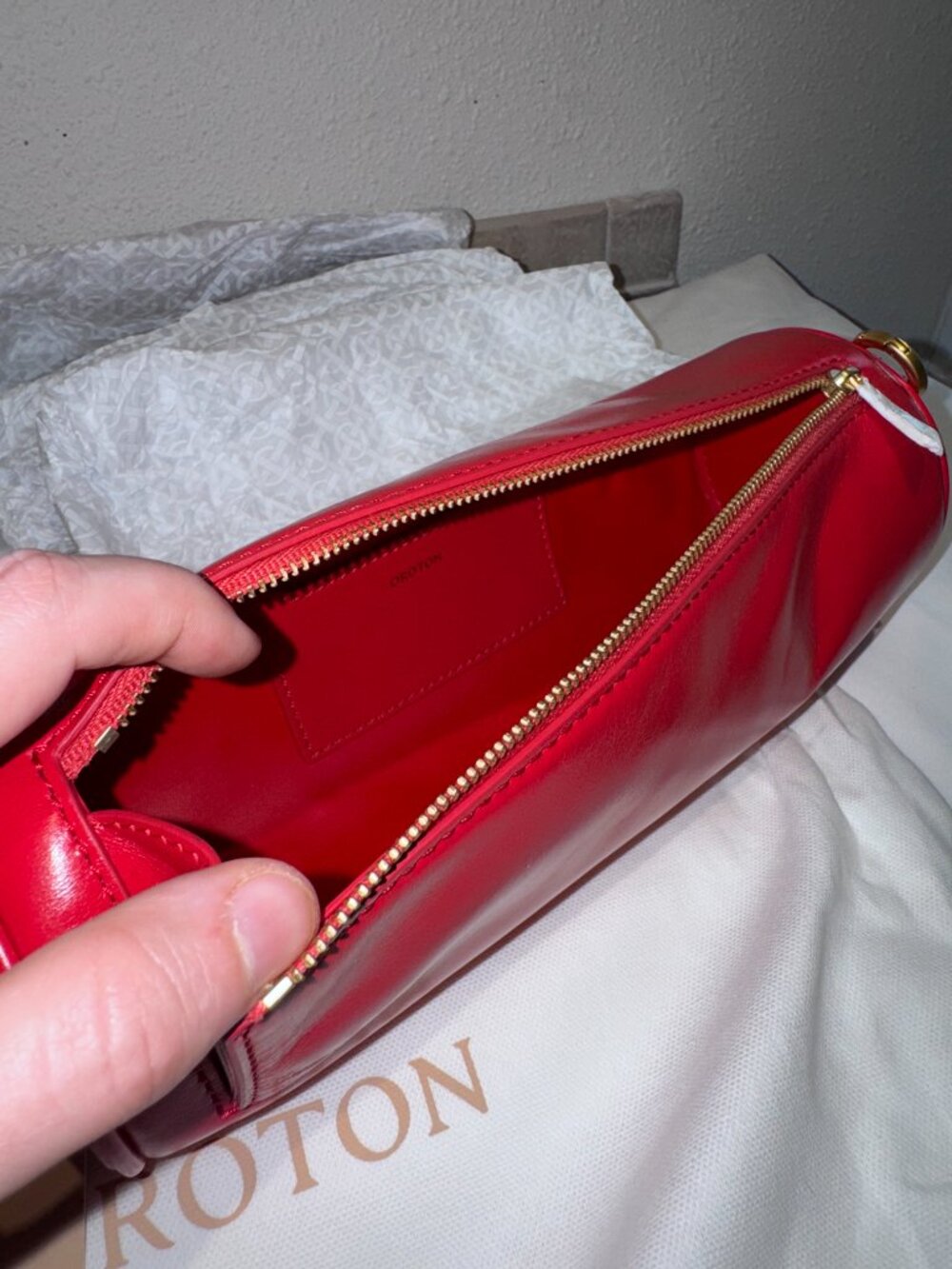 Oroton Market Red Leather Romy Barrel Bag - Picture 5 of 10